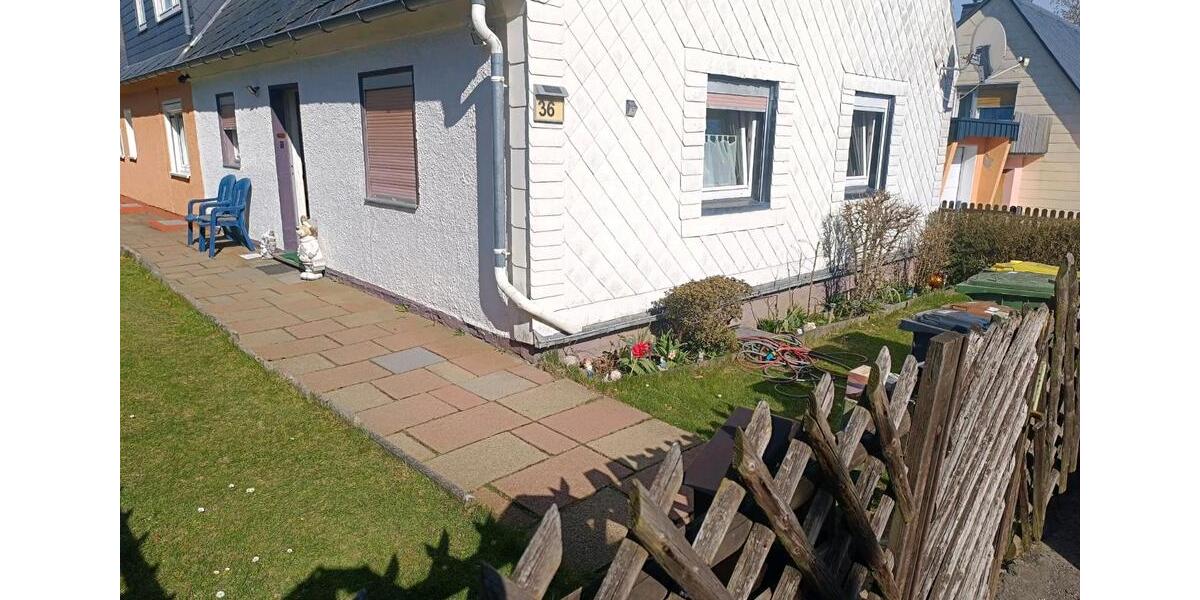 Doppelhaushälfte Helmbrechts - 4 Zimmer, 80 m&sup2;, 69.000&euro; | Angebot:26113160