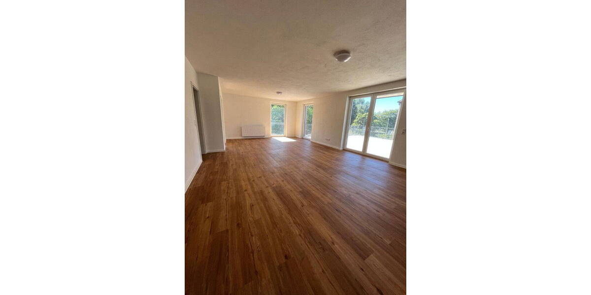 Etagenwohnung Selb - 4 Zimmer, 107 m&sup2;, 930&euro; | Angebot:25957445