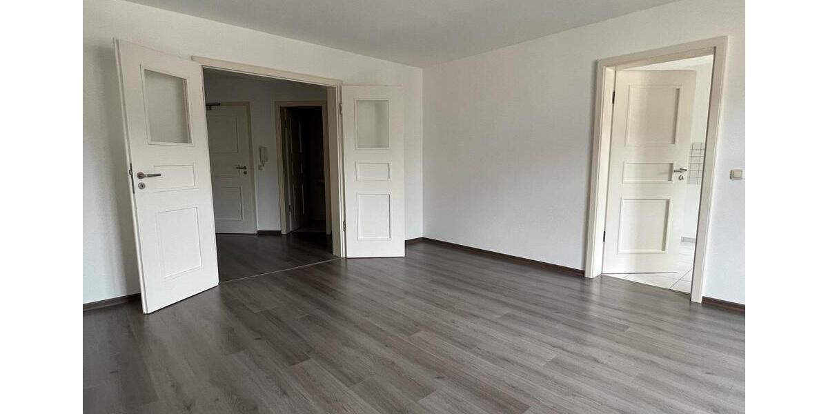 Dachgeschoßwohnung Plauen - 3 Zimmer, 94 m&sup2;, 550&euro; | Angebot:23509233