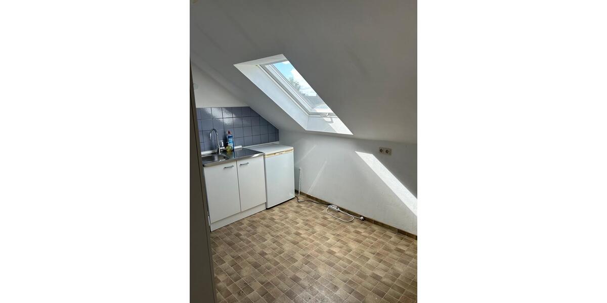 Etagenwohnung Hof Altstadt - 2 Zimmer, 35 m&sup2;, 350&euro; | Angebot:26040572