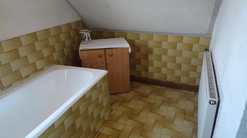 Einfamilienhaus Münchberg - 7 Zimmer, 120 m&sup2;, 155.000&euro; | Angebot:26425805
