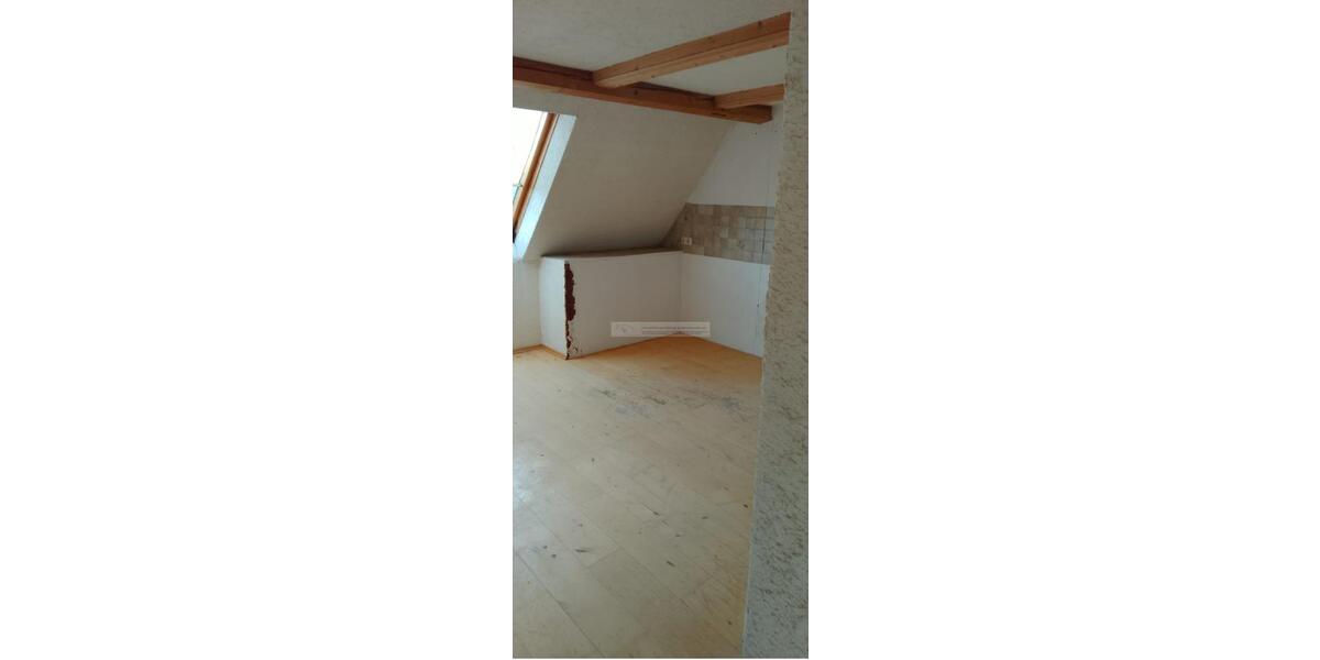 Etagenwohnung Weißenstadt - 3 Zimmer, 85 m&sup2;, 600&euro; | Angebot:26532035