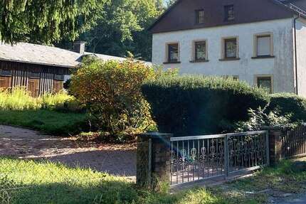 Haus Konradsreuth - 8 Zimmer, 198 m&sup2;, 99.500&euro; | Angebot:25108272