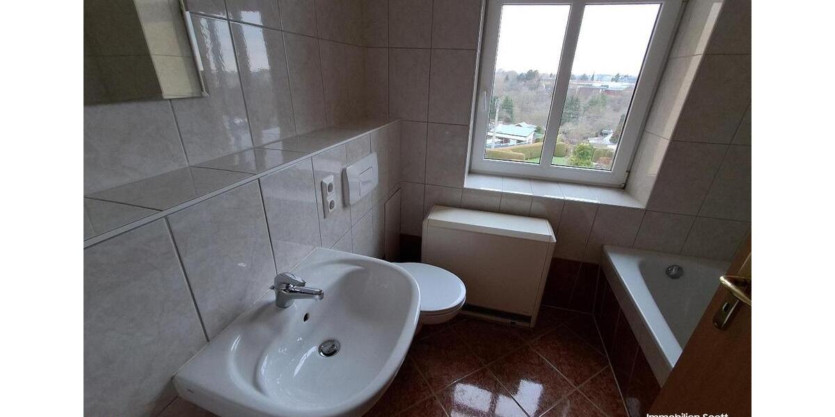 Etagenwohnung Plauen Altstadt - 1 Zimmer, 32 m&sup2;, 180&euro; | Angebot:24184559