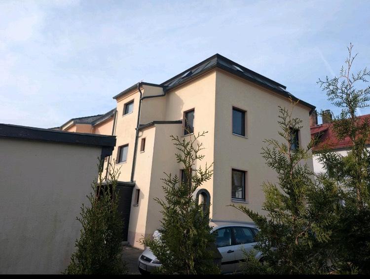 Reihenhaus Schönwald - 10 Zimmer, 180 m&sup2;, 179.000&euro; | Angebot:25261462