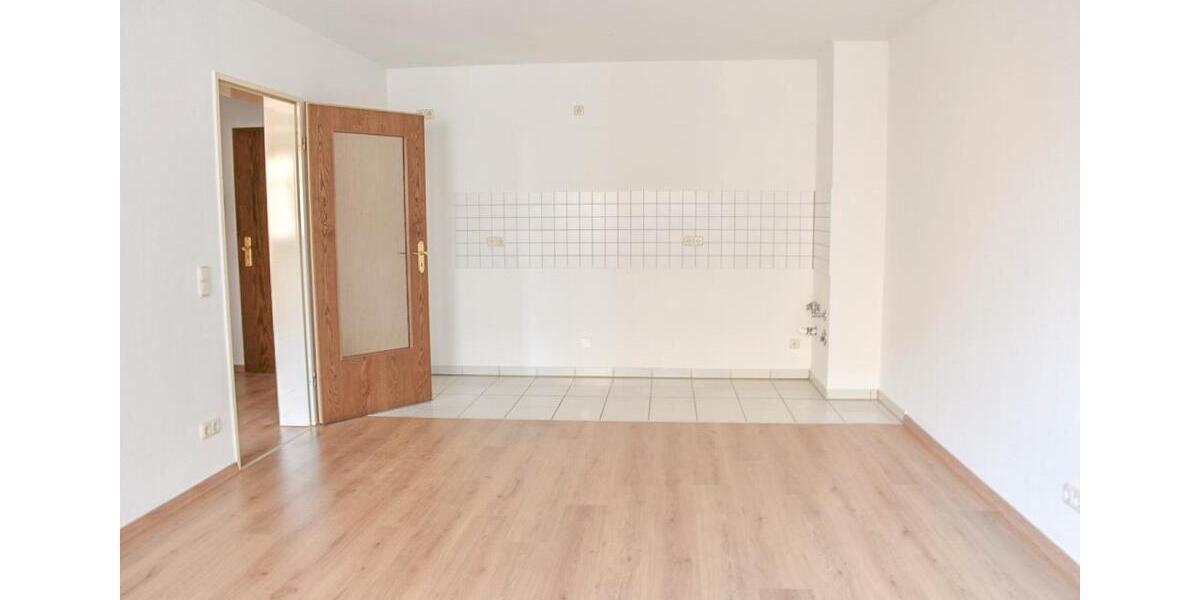 Etagenwohnung Plauen Altstadt - 2 Zimmer, 47 m&sup2;, 195&euro; | Angebot:26003190