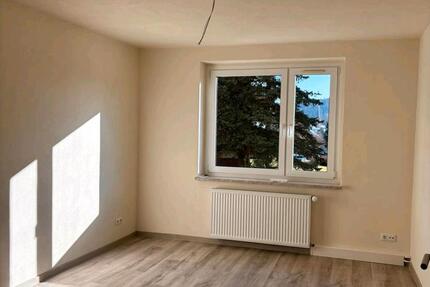 Wohnung Bad Elster - 2 Zimmer, 60 m&sup2;, 420&euro; | Angebot:25369425