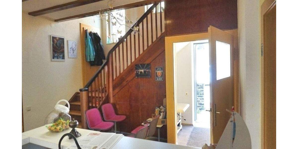 Einfamilienhaus Markneukirchen - 9 Zimmer, 245 m&sup2;, 199.000&euro; | Angebot:25662090