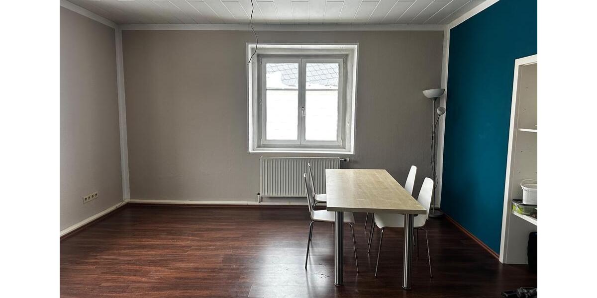 Etagenwohnung Weißenstadt - 4 Zimmer, 120 m&sup2;, 730&euro; | Angebot:25838053