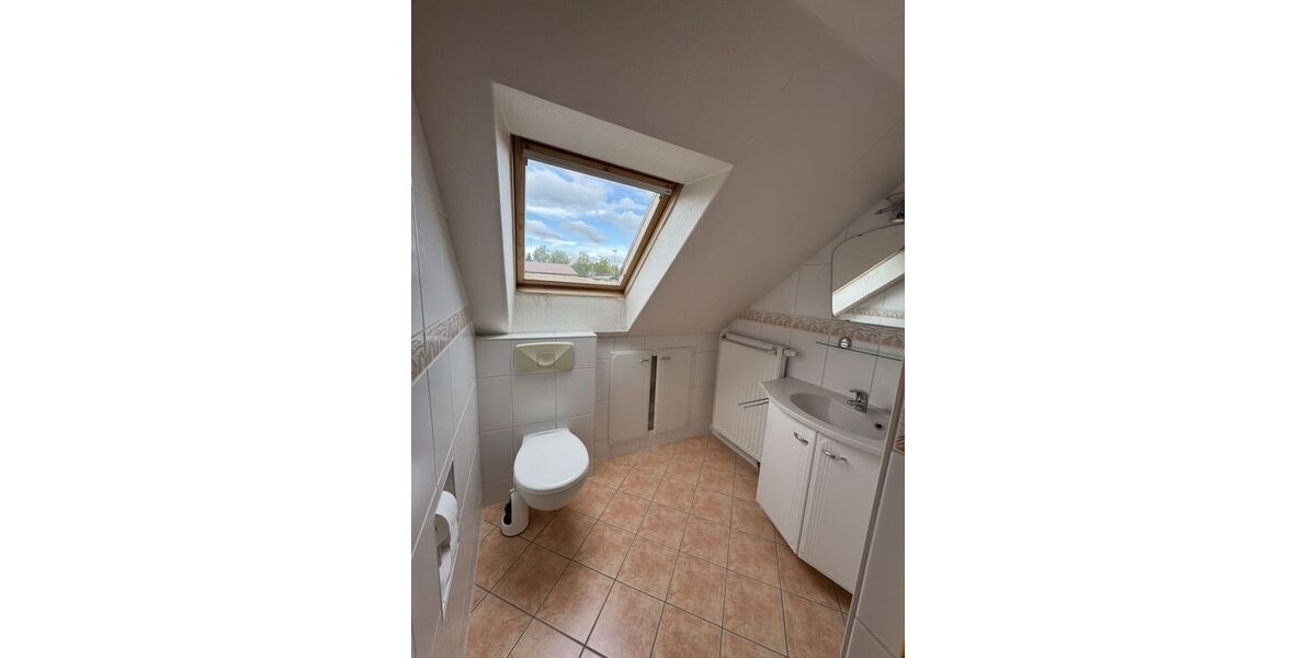 Provisionsfrei* Kernsaniertes Reihenmittelhaus in Kirchenlamitz - sehr gepflegt, sofort bezugsbereit - Reihenmittelhaus Kirchenlamitz Hohenbuch | Angebot:23381744