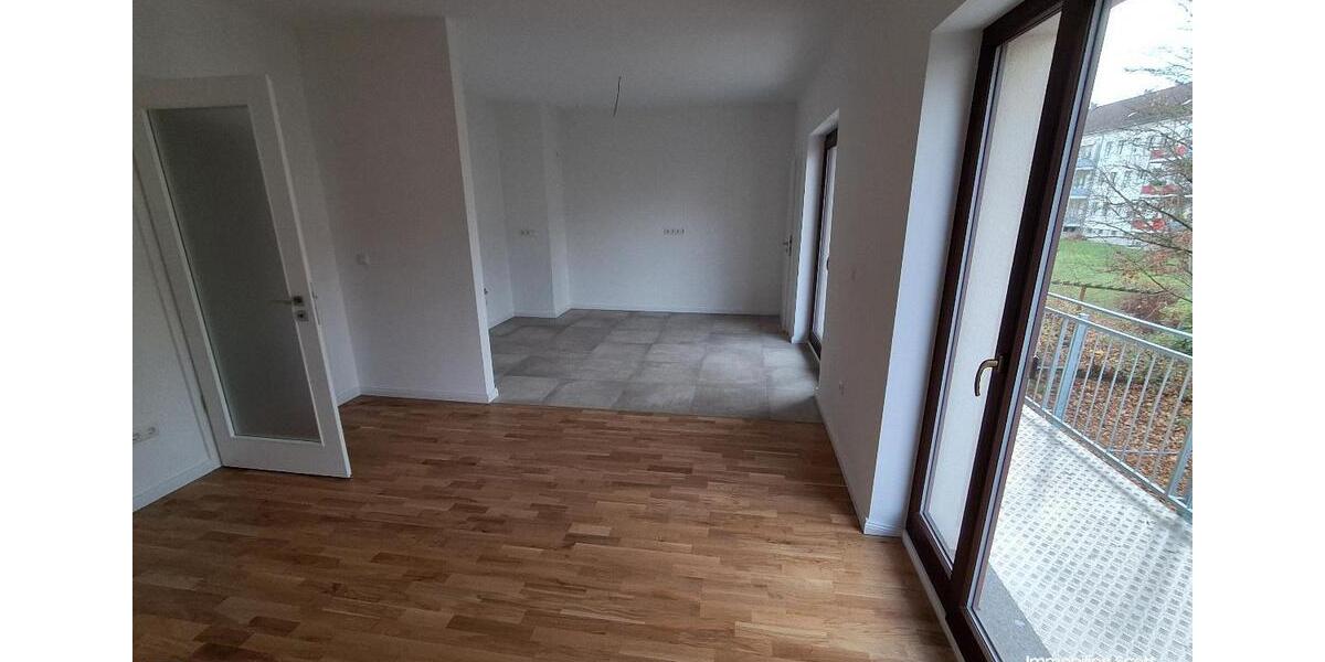 Etagenwohnung Plauen Bahnhofsvorstadt - 3 Zimmer, 94 m&sup2;, 800&euro; | Angebot:22653710