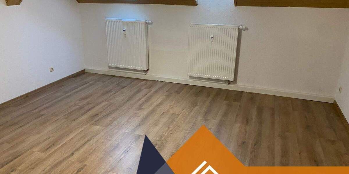 Etagenwohnung Oelsnitz/Vogtl. Oelsnitz - 4 Zimmer, 102 m&sup2;, 520&euro; | Angebot:25689909