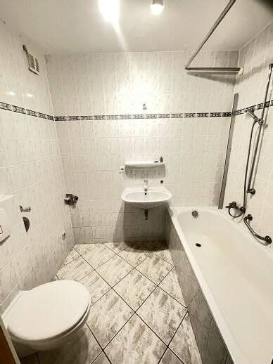 Etagenwohnung Plauen Preißelpöhl - 2 Zimmer, 47 m&sup2;, 210&euro; | Angebot:25674919