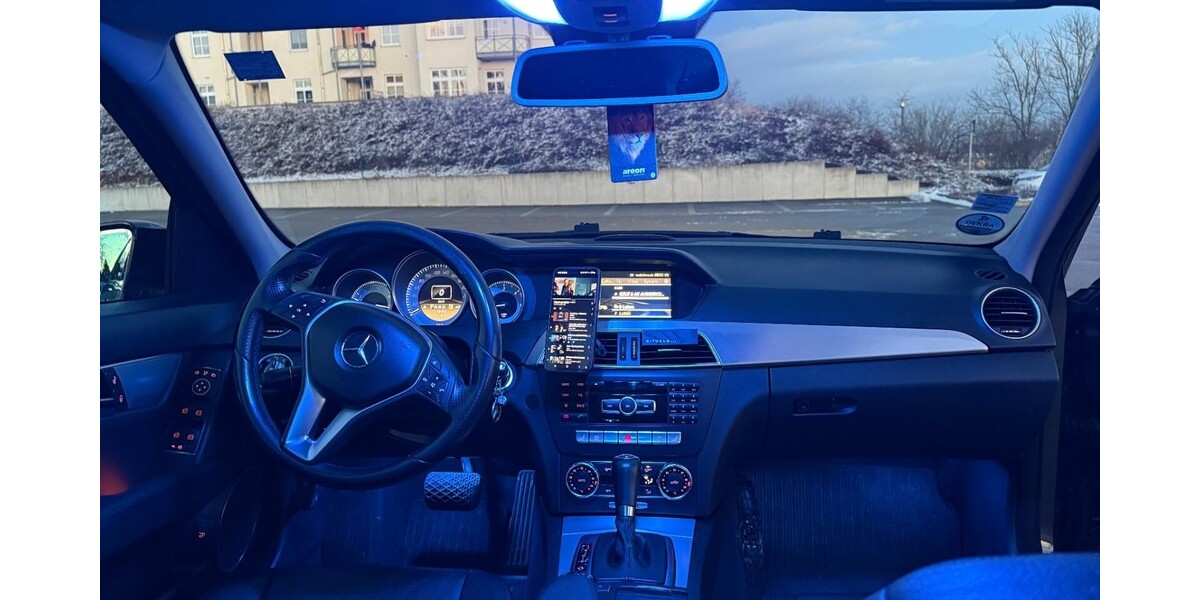 Mercedes-Benz C 250 294.000 km 9.000 &euro; Plauen 08523