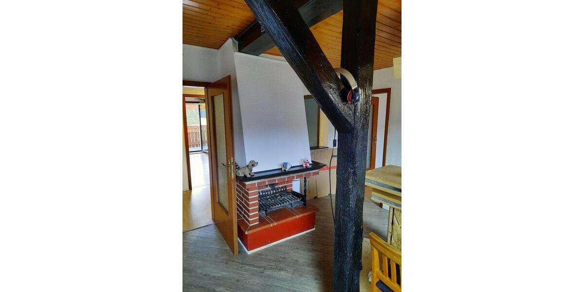 Dachgeschoßwohnung Hof Altstadt - 3 Zimmer, 78 m&sup2;, 529&euro; | Angebot:25086743