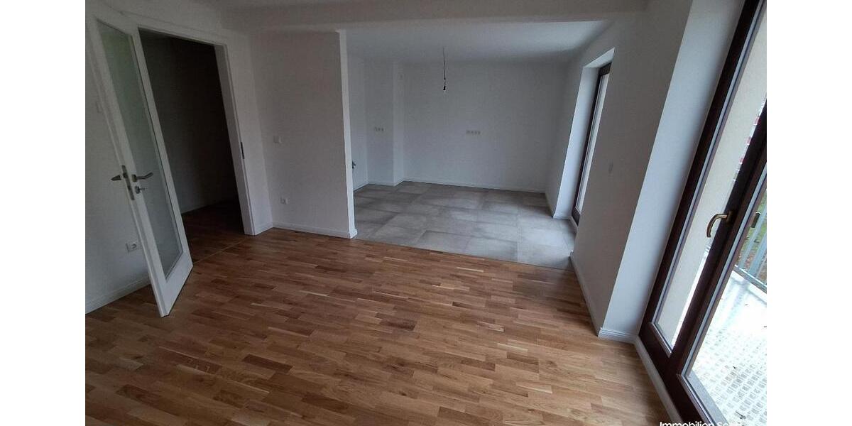 Etagenwohnung Plauen Bahnhofsvorstadt - 3 Zimmer, 103 m&sup2;, 1.110&euro; | Angebot:23511297