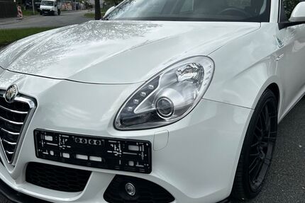 Alfa Romeo Giulietta 101.700 km 7.777 &euro; Oberkotzau 95145