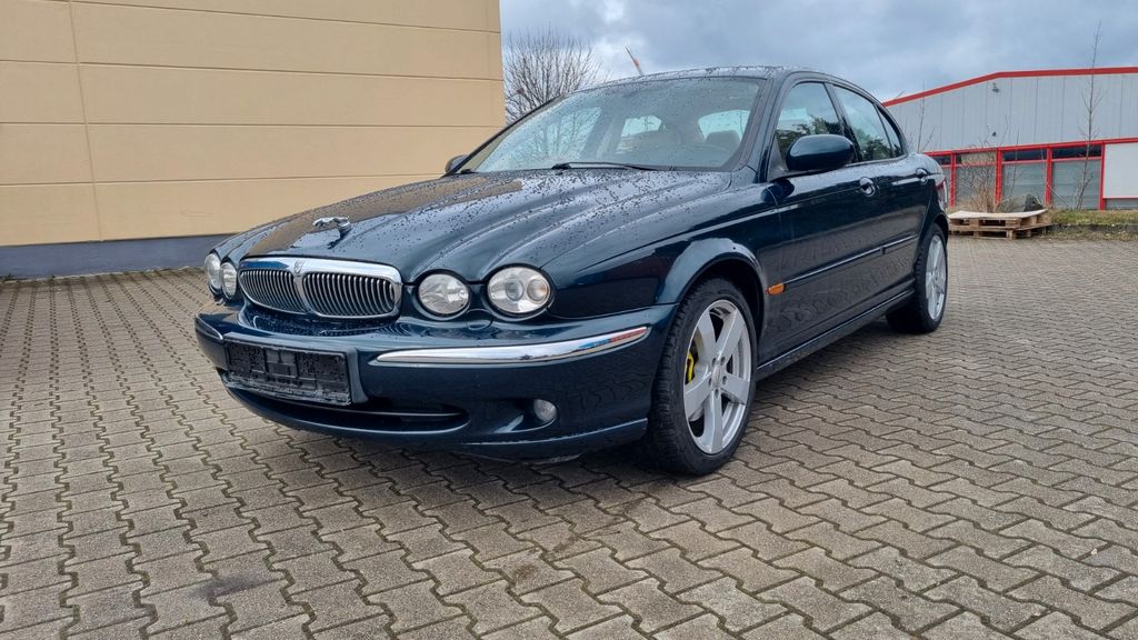 Jaguar X-Type 128.256 km 3.899 &euro; Tanna 07922