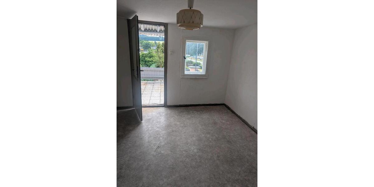 Mehrfamilienhaus, Wohnhaus Schleiz - 8 Zimmer, 150 m&sup2;, 60.000&euro; | Angebot:27077350