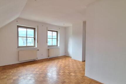 Wohnung Hof Neuhof - 3 Zimmer, 80 m&sup2;, 600&euro; | Angebot:25804394