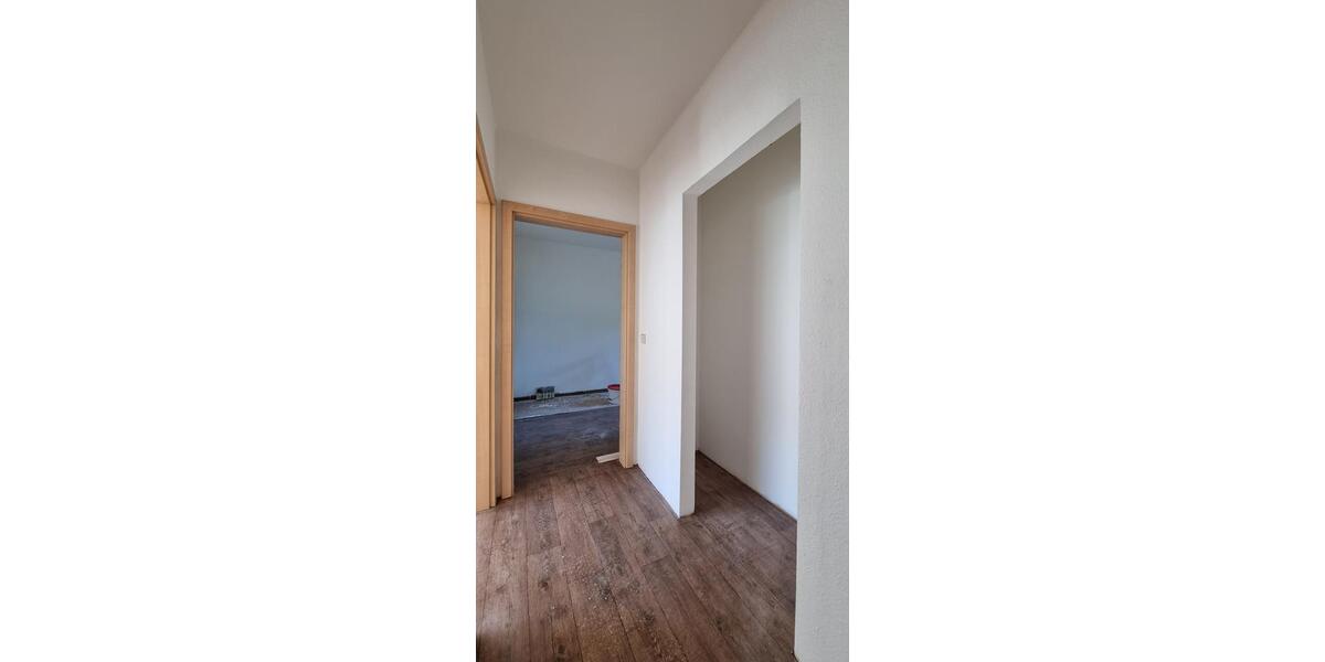 Etagenwohnung Schleiz - 2 Zimmer, 58 m&sup2;, 420&euro; | Angebot:24616026