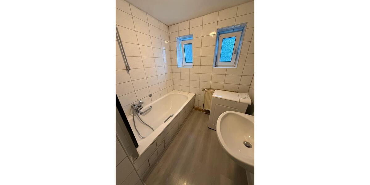 Etagenwohnung Rehau - 3 Zimmer, 72 m&sup2;, 890&euro; | Angebot:25263416