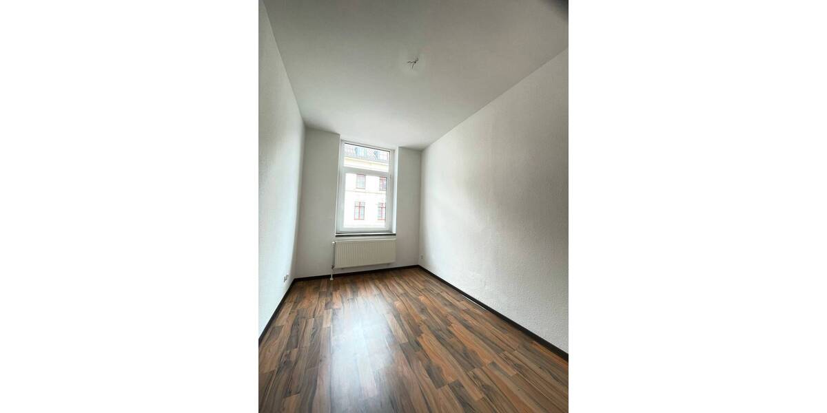 Etagenwohnung Plauen Stadtmitte - 3 Zimmer, 68 m&sup2;, 350&euro; | Angebot:25731866