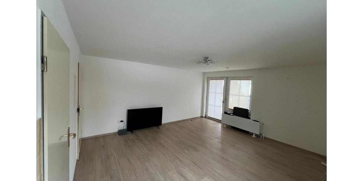 Erdgeschoßwohnung Bad Lobenstein - 2 Zimmer, 33 m&sup2;, 300&euro; | Angebot:25445788