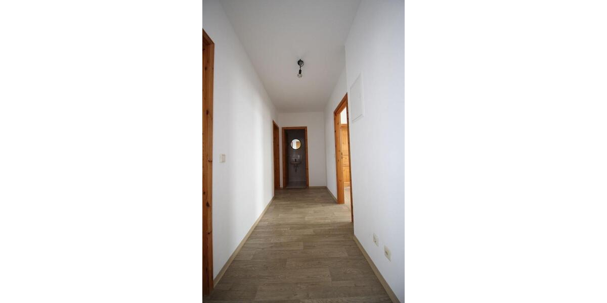 Dachgeschoßwohnung Plauen Bahnhofsvorstadt - 2 Zimmer, 59 m&sup2;, 314&euro; | Angebot:23768181