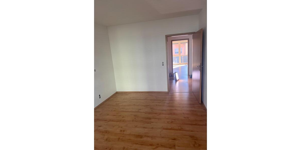 Etagenwohnung Plauen - 2 Zimmer, 59 m&sup2;, 339&euro; | Angebot:25866317
