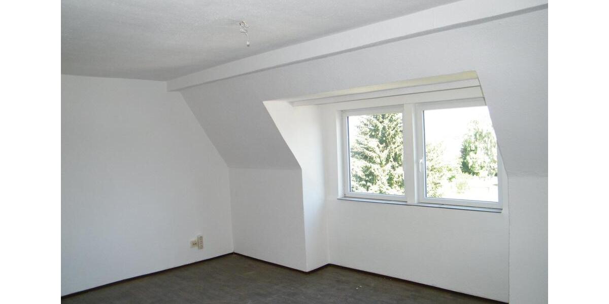 Etagenwohnung Selb - 1 Zimmer, 42 m&sup2;, 325&euro; | Angebot:25539733