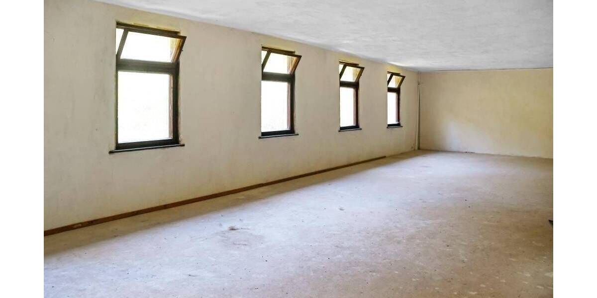 Einfamilienhaus Bad Lobenstein Lobenstein - 1 Zimmer, 430 m&sup2;, 199.900&euro; | Angebot:25700885