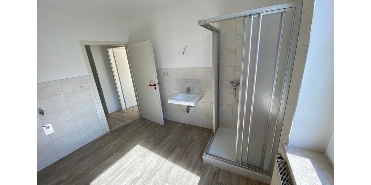 Etagenwohnung Plauen Alt Chrieschwitz - 3 Zimmer, 70 m&sup2;, 350&euro; | Angebot:17334721