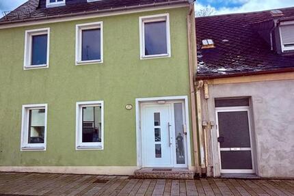 Haus Weißenstadt - 6 Zimmer, 170 m&sup2;, 999&euro; | Angebot:26048196