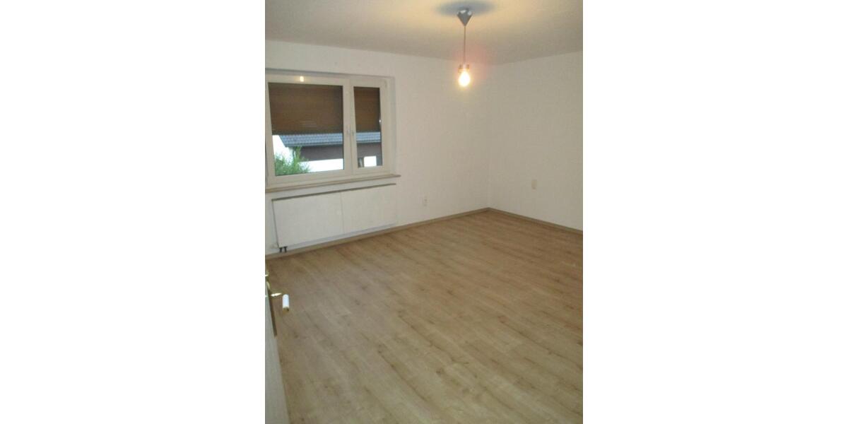 Doppelhaushälfte Helmbrechts - 8.5 Zimmer, 170 m&sup2;, 298.000&euro; | Angebot:26962060