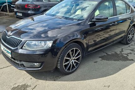 Skoda Octavia 162.000 km 9.900 &euro; Naila 95119