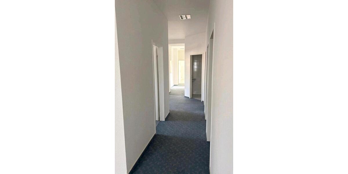 Etagenwohnung Selb - 7 Zimmer, 205 m&sup2;, 225.000&euro; | Angebot:26121947