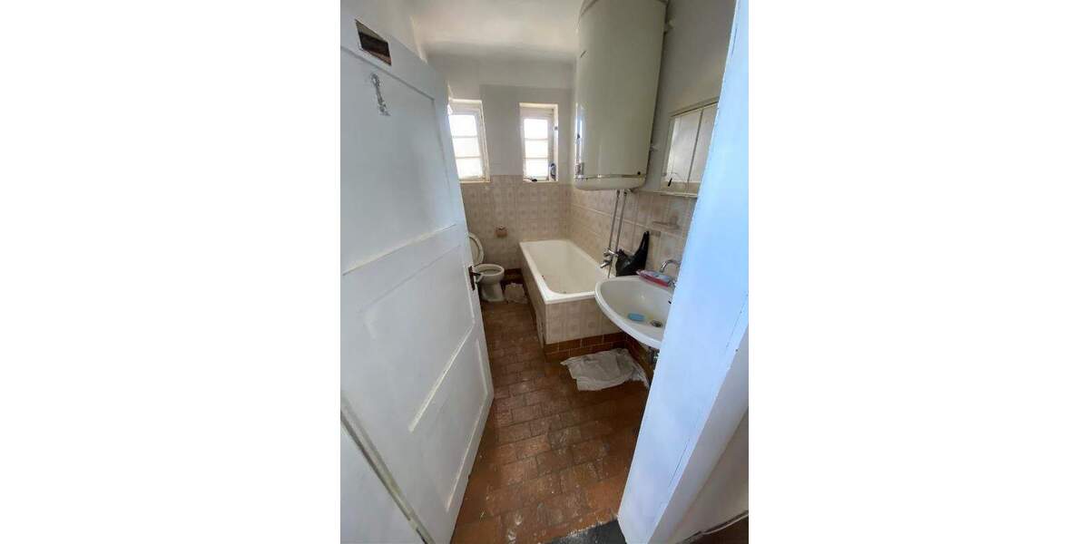 Mehrfamilienhaus, Wohnhaus Naila Lippertsgrün - 1 Zimmer, 80.000&euro; | Angebot:25741871