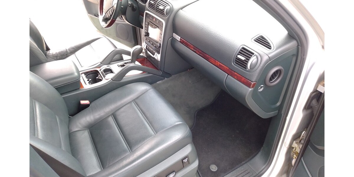 Porsche Cayenne 261.000 km 8.800 &euro; Kirchenlamitz 95153