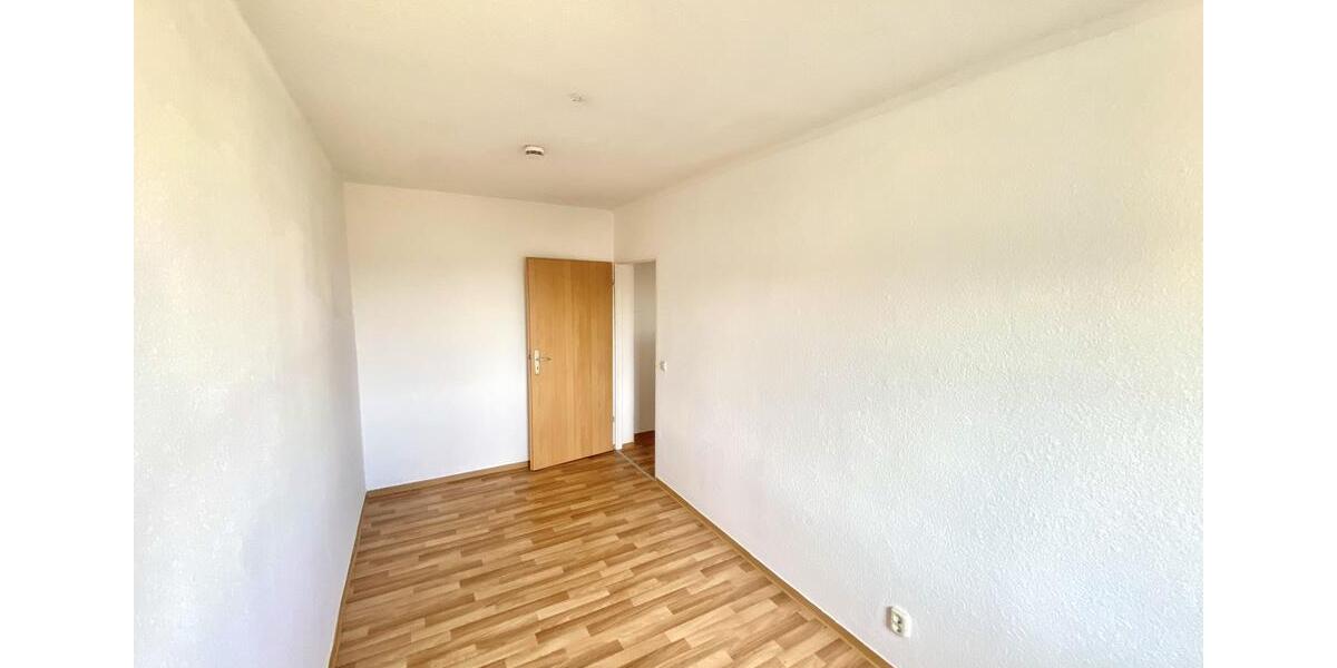 Etagenwohnung Plauen - 3 Zimmer, 60 m&sup2;, 328&euro; | Angebot:25887103