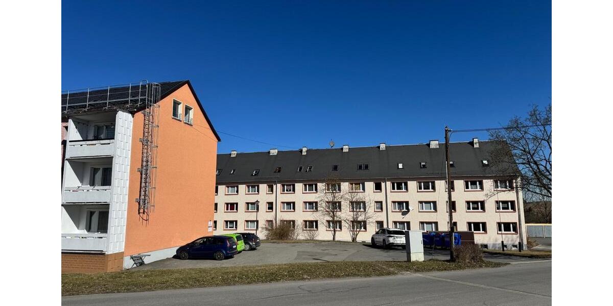 Etagenwohnung Bad Lobenstein - 1 Zimmer, 25 m&sup2;, 175&euro; | Angebot:26070761