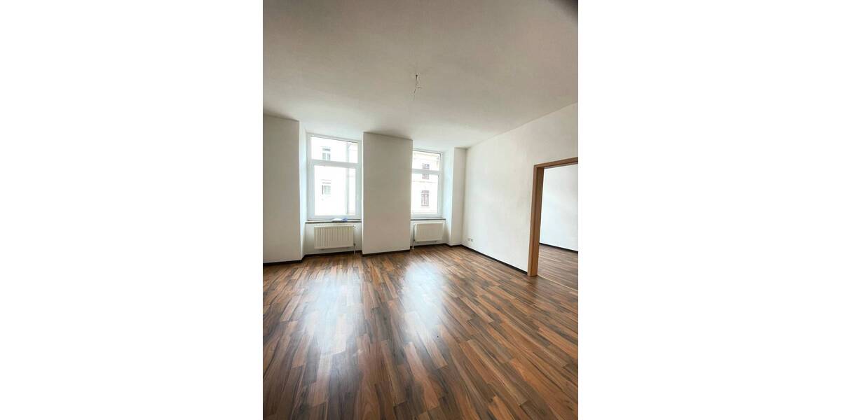 Etagenwohnung Plauen Stadtmitte - 3 Zimmer, 68 m&sup2;, 350&euro; | Angebot:25731866