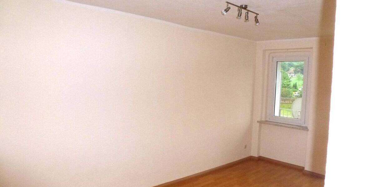 Etagenwohnung Plauen Südvorstadt - 2 Zimmer, 49 m&sup2;, 260&euro; | Angebot:26170901