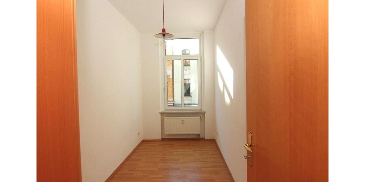 Etagenwohnung Plauen Bahnhofsvorstadt - 2 Zimmer, 67 m&sup2;, 390&euro; | Angebot:24491581