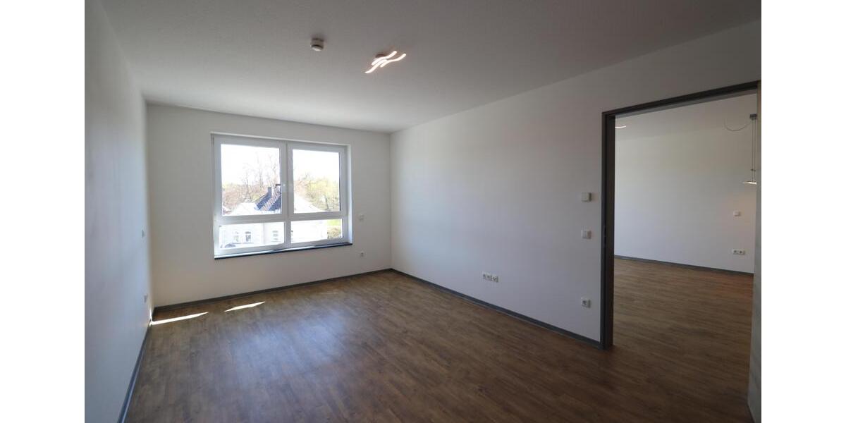 Etagenwohnung Lichtenberg - 2 Zimmer, 70 m&sup2;, 701&euro; | Angebot:26336129