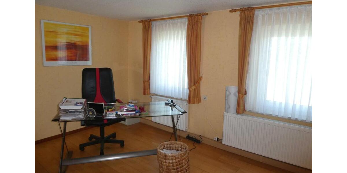 Einfamilienhaus Sparneck - 10 Zimmer, 190 m&sup2;, 259.000&euro; | Angebot:27034634