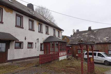 Haus Schwarzenbach am Wald Pillmersreuth - 5 Zimmer, 200 m&sup2;, 115.000&euro; | Angebot:26841293