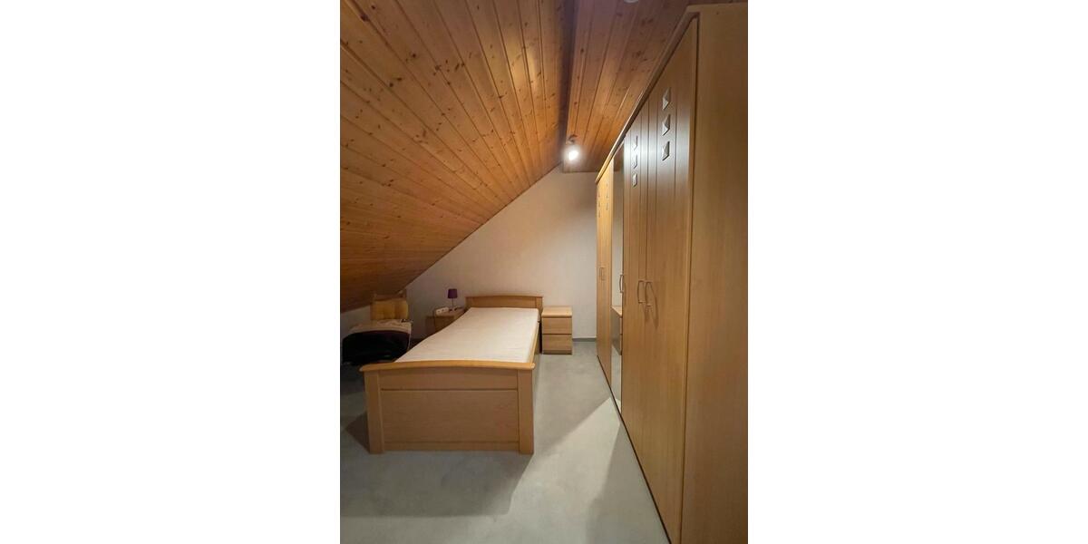 Dachgeschoßwohnung Schauenstein - 2 Zimmer, 39 m&sup2;, 390&euro; | Angebot:25254938