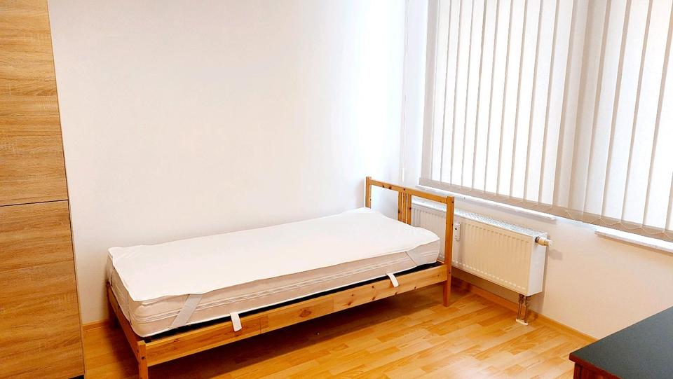 Etagenwohnung Plauen Bahnhofsvorstadt - 3 Zimmer, 64 m&sup2;, 670&euro; | Angebot:25853158