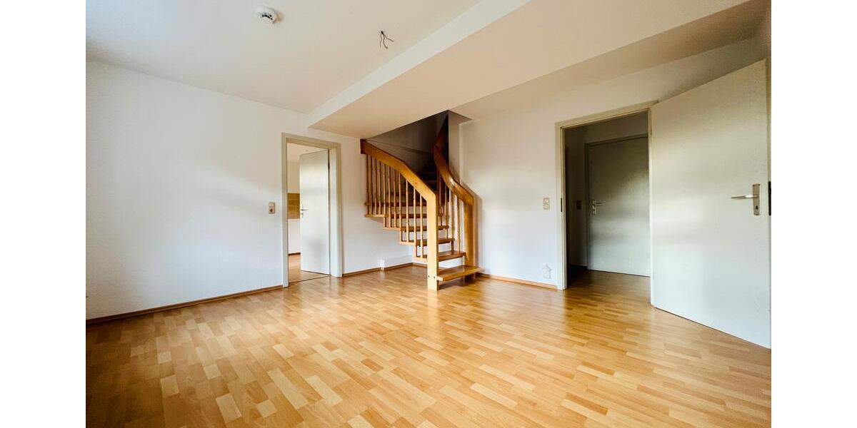 Dachgeschoßwohnung Adorf/Vogtland Vogtland - 3 Zimmer, 70 m&sup2;, 455&euro; | Angebot:24875890